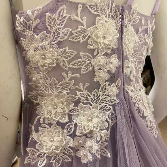 Say Yes to the Prom Juniors' Embroidered Embellished Gown 7/8 Lavender V- Neck - Picture 3 of 8